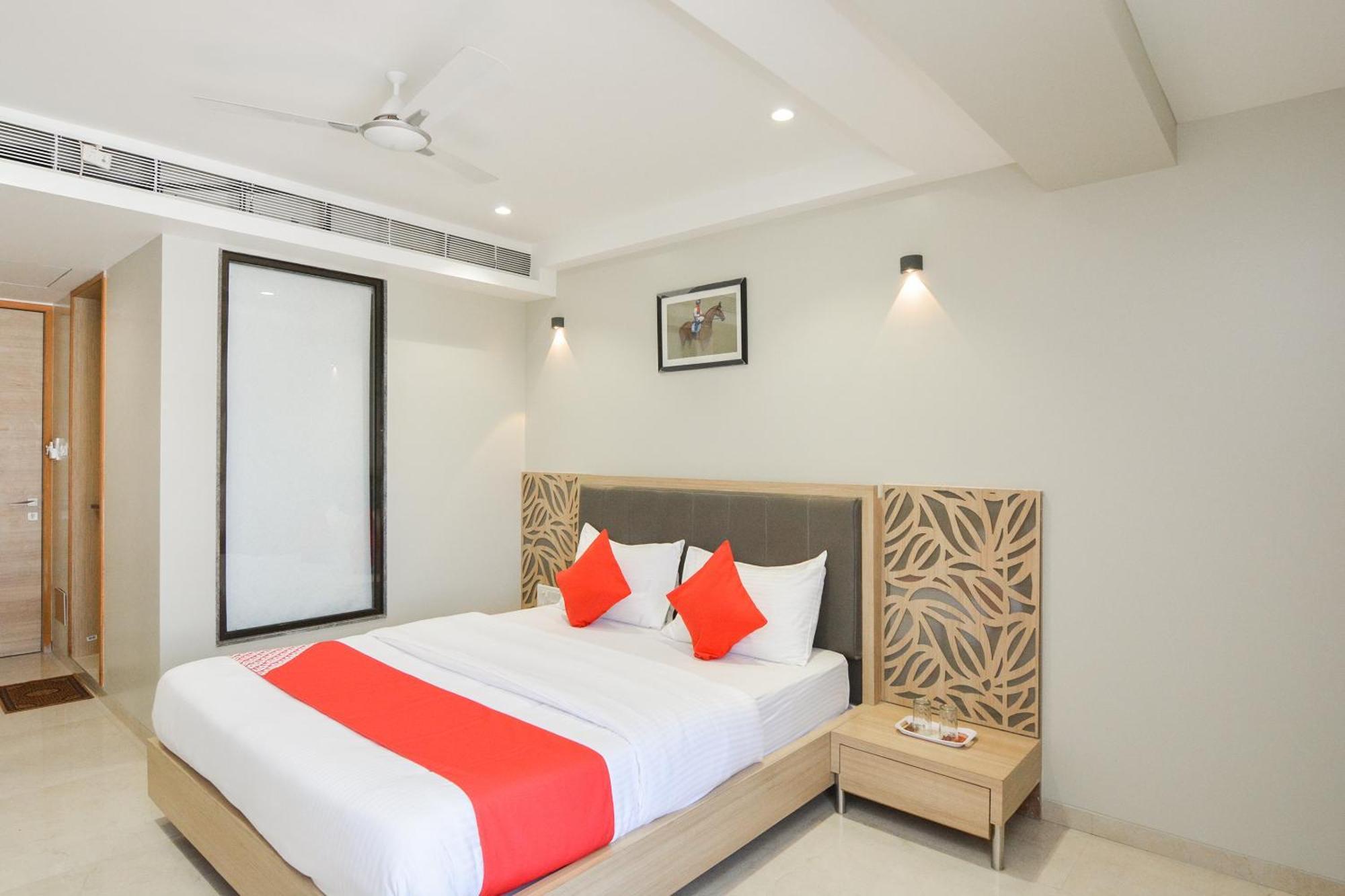 Hotel O Season Choice Shirdi Bagian luar foto