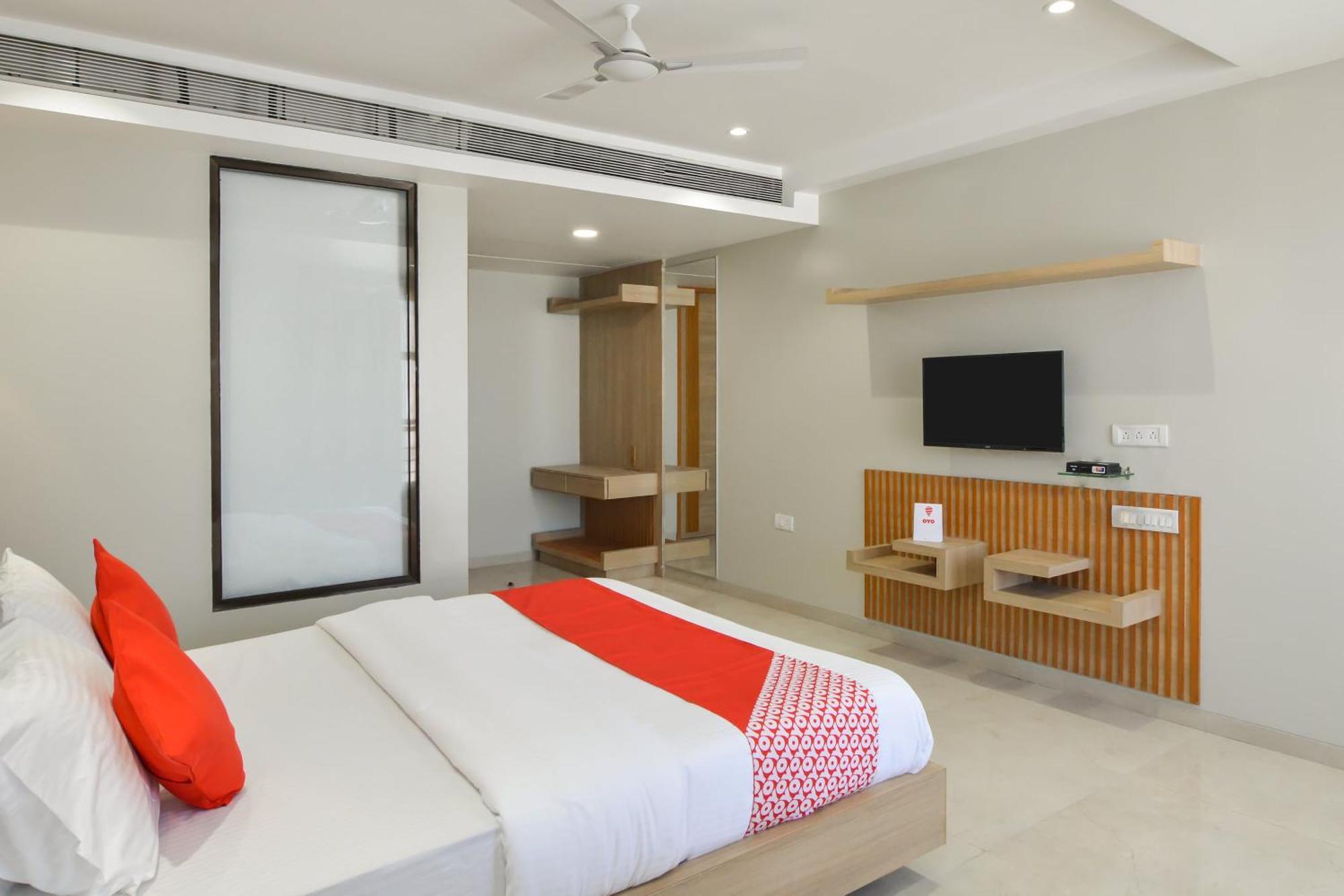 Hotel O Season Choice Shirdi Bagian luar foto