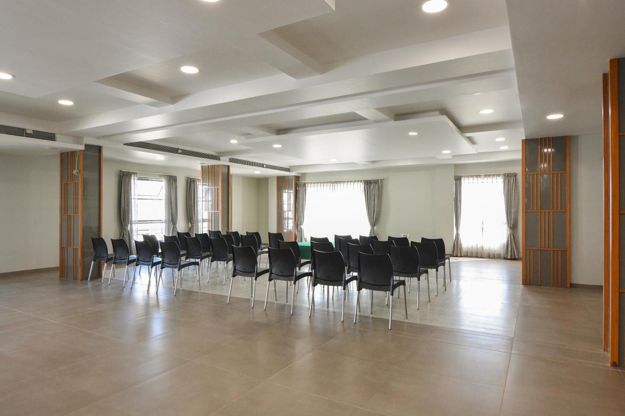 Hotel O Season Choice Shirdi Bagian luar foto